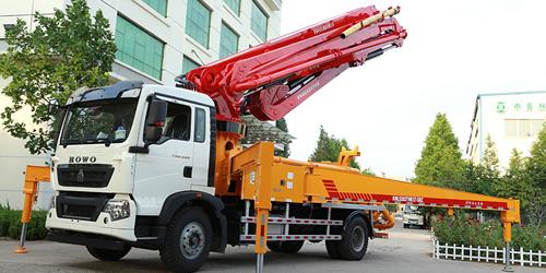 科尼樂(lè)小泵車(chē)迎新春，團(tuán)結(jié)力量共創(chuàng)輝煌